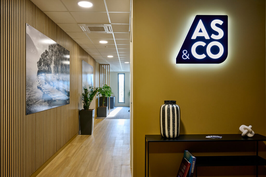 Amenagement et décoration de bureaux à Anney par Bomea