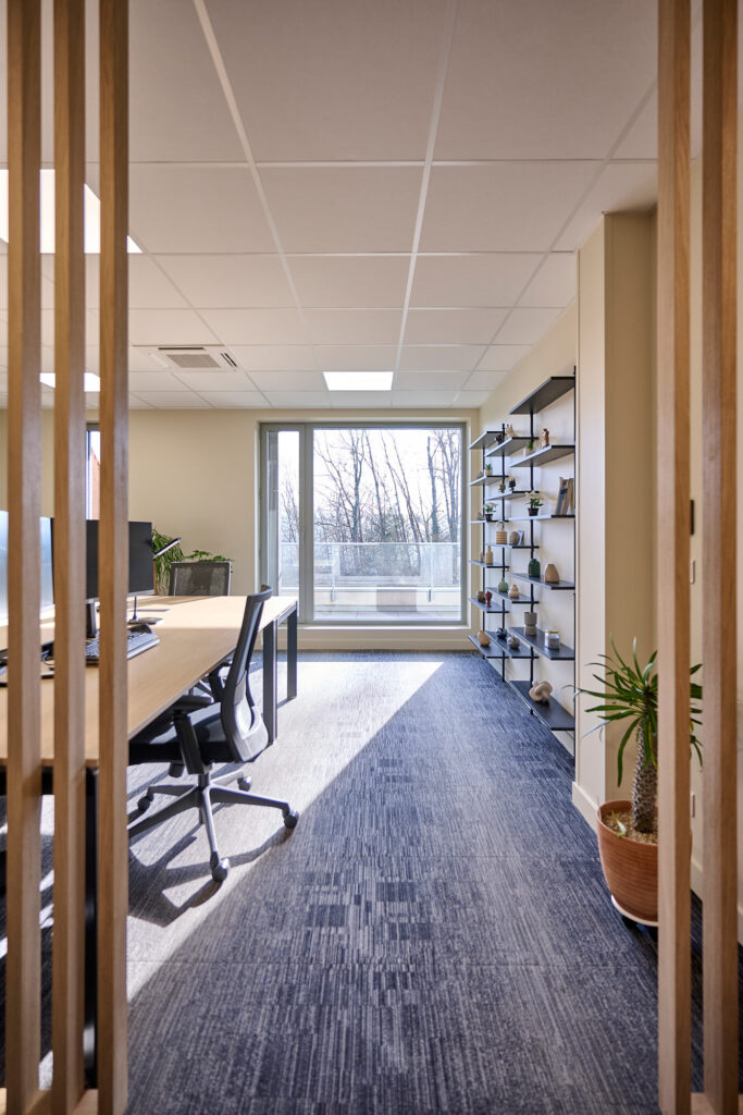 Amenagement et décoration de bureaux à Anney par Bomea