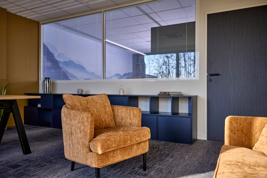 Amenagement et décoration de bureaux à Anney par Bomea
